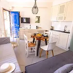 Fresh Renovated Maisonette Close To The Appartamento *