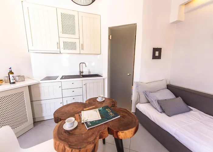 Fresh Renovated Maisonette Close To The Apartmán