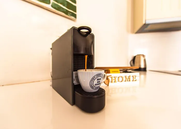 Fresh Renovated Maisonette Close To The Apartment *