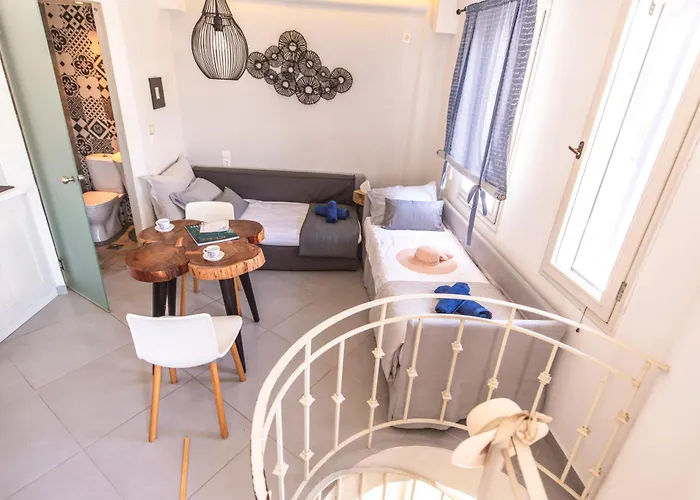 Fresh Renovated Maisonette Close To The * Platys Gialos (Mykonos)