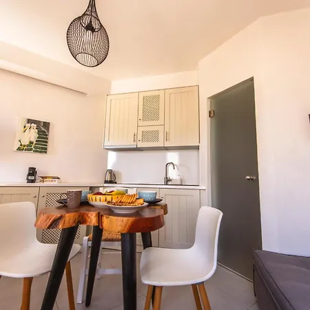 Fresh Renovated Maisonette Close To The Apartment Platys Gialos (Mykonos)