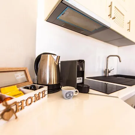 Apartman Fresh Renovated Maisonette Close To The *