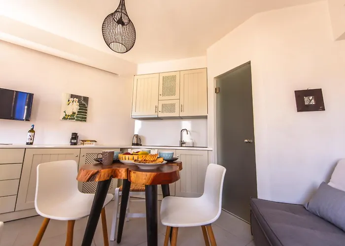 Fresh Renovated Maisonette Close To The Apartamento Platys Gialos (Mykonos)